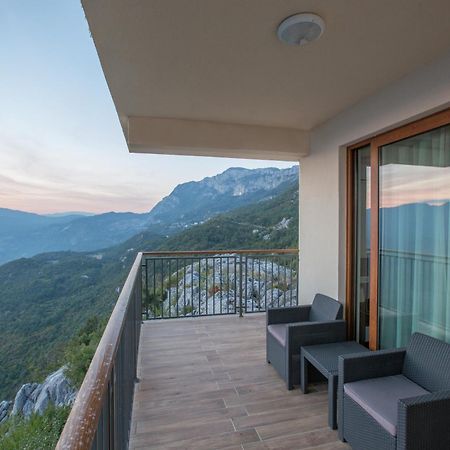 Hotel Sokoline Mandici Экстерьер фото