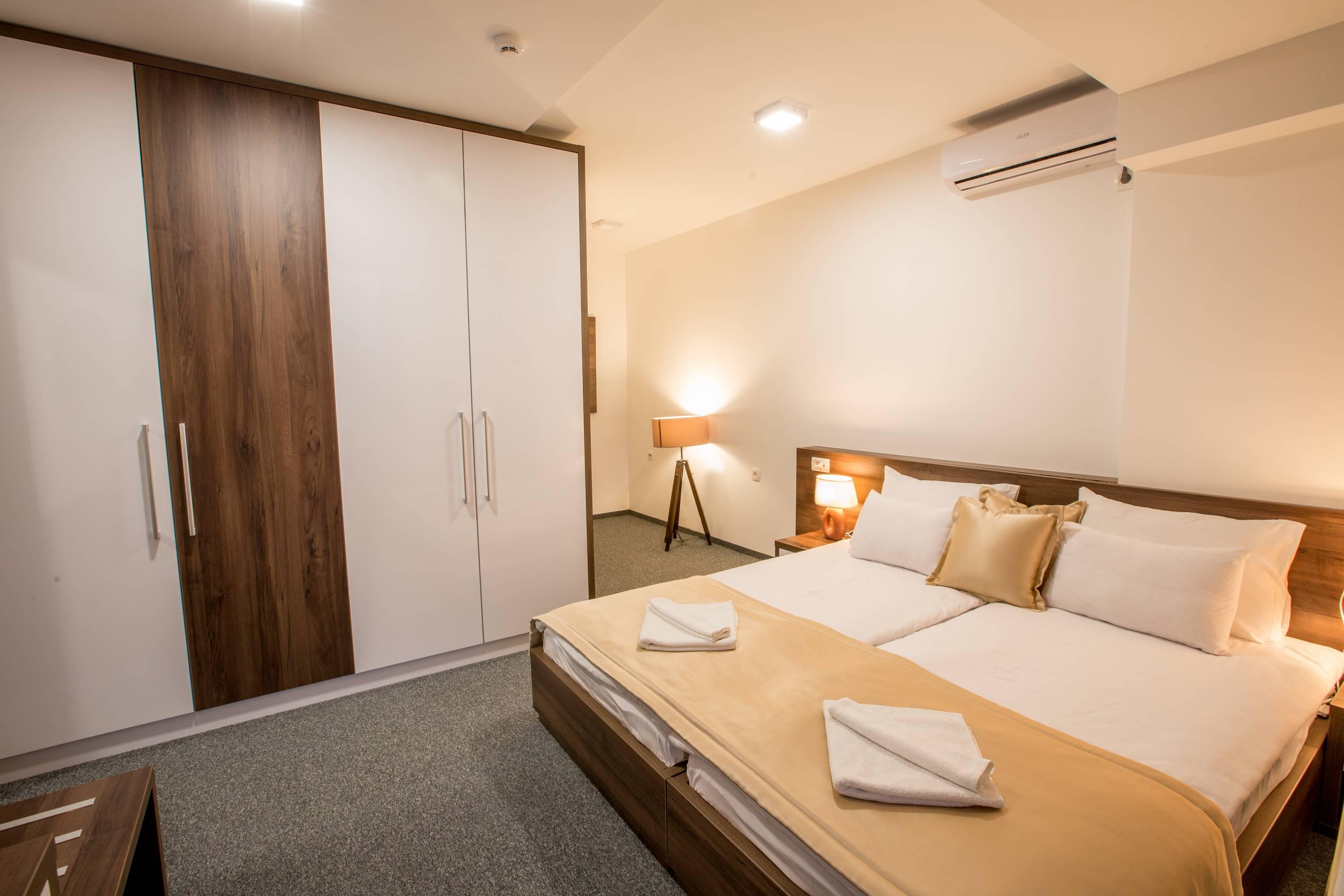 Hotel Sokoline Mandici Экстерьер фото