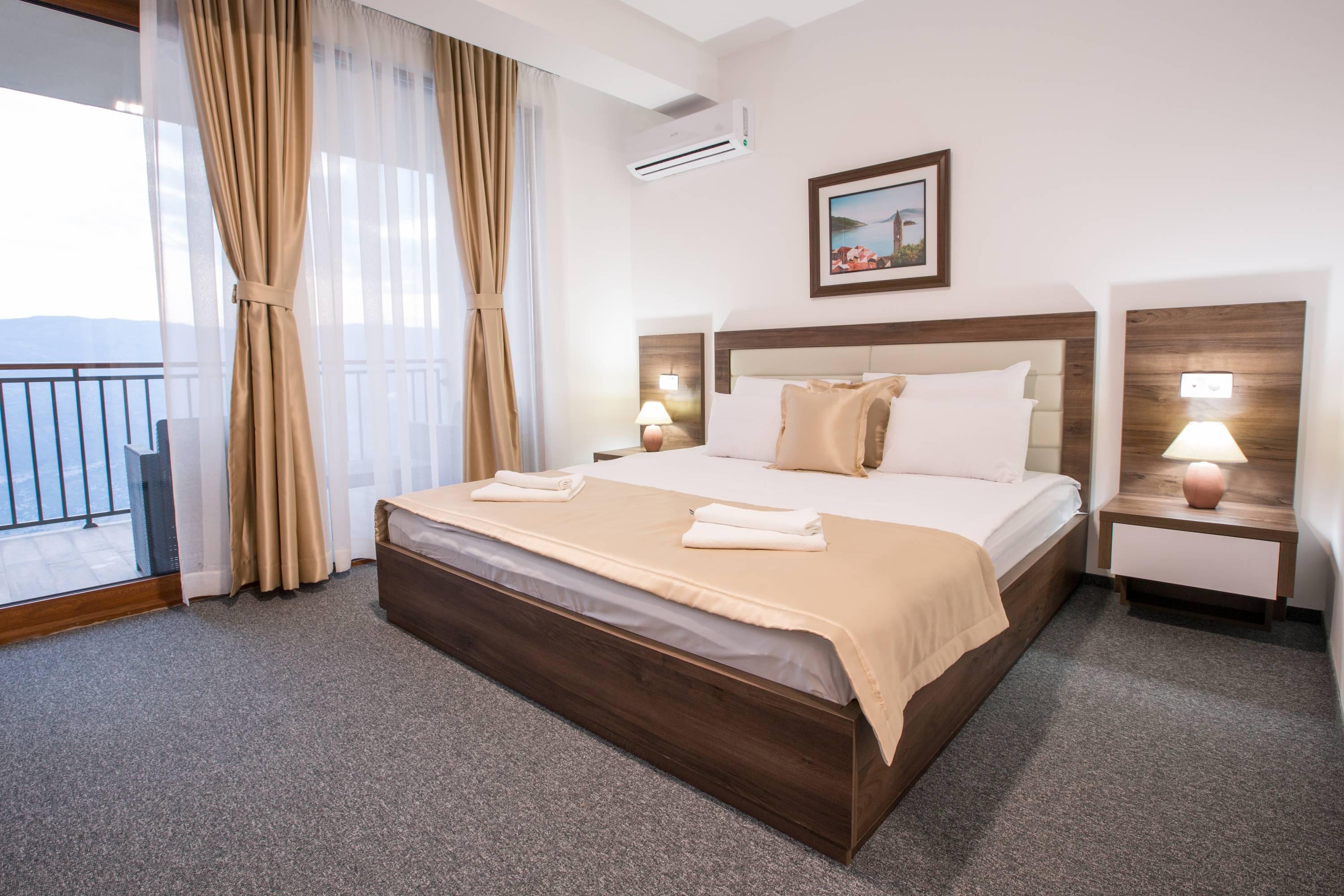 Hotel Sokoline Mandici Экстерьер фото
