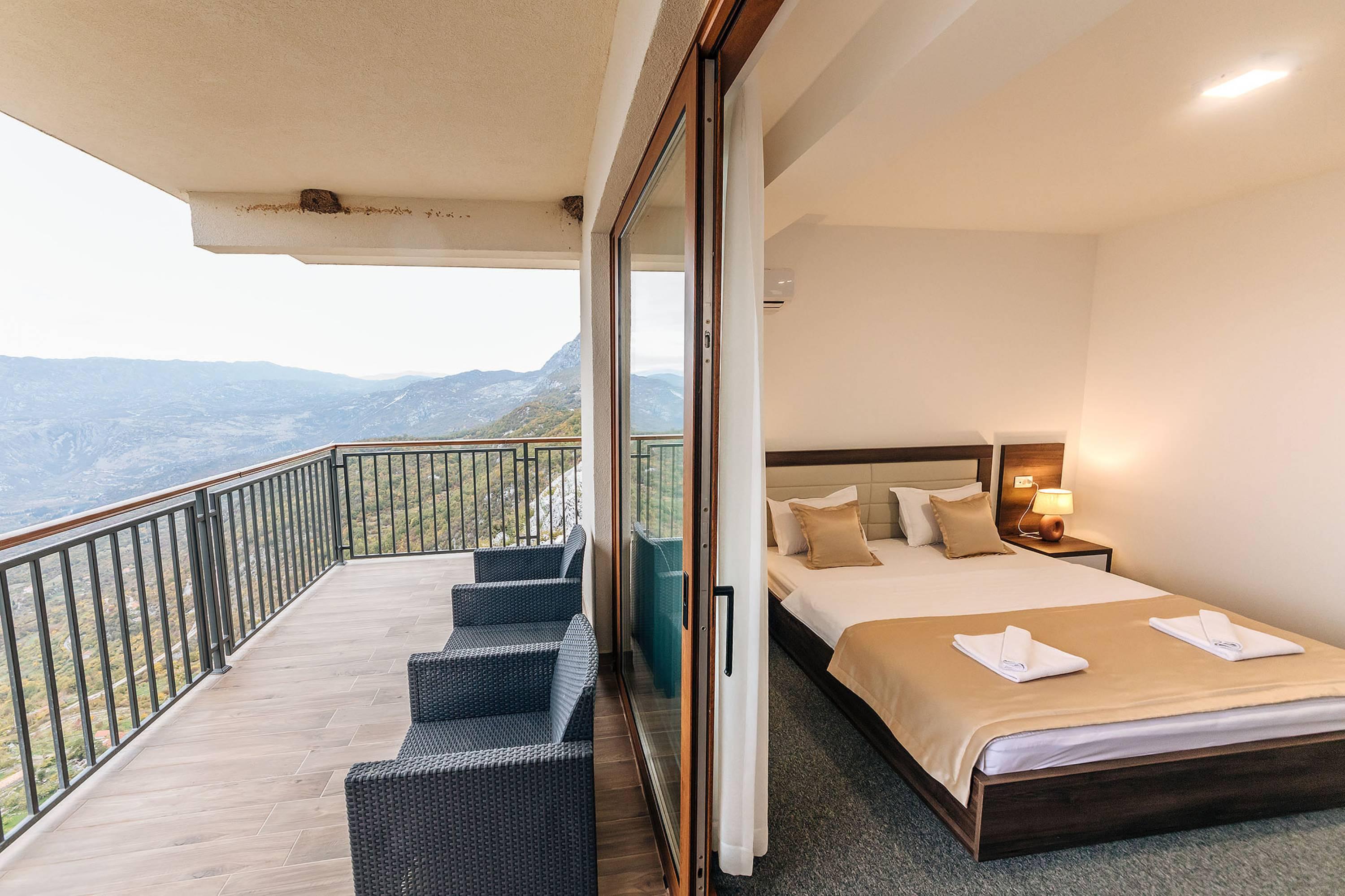 Hotel Sokoline Mandici Экстерьер фото