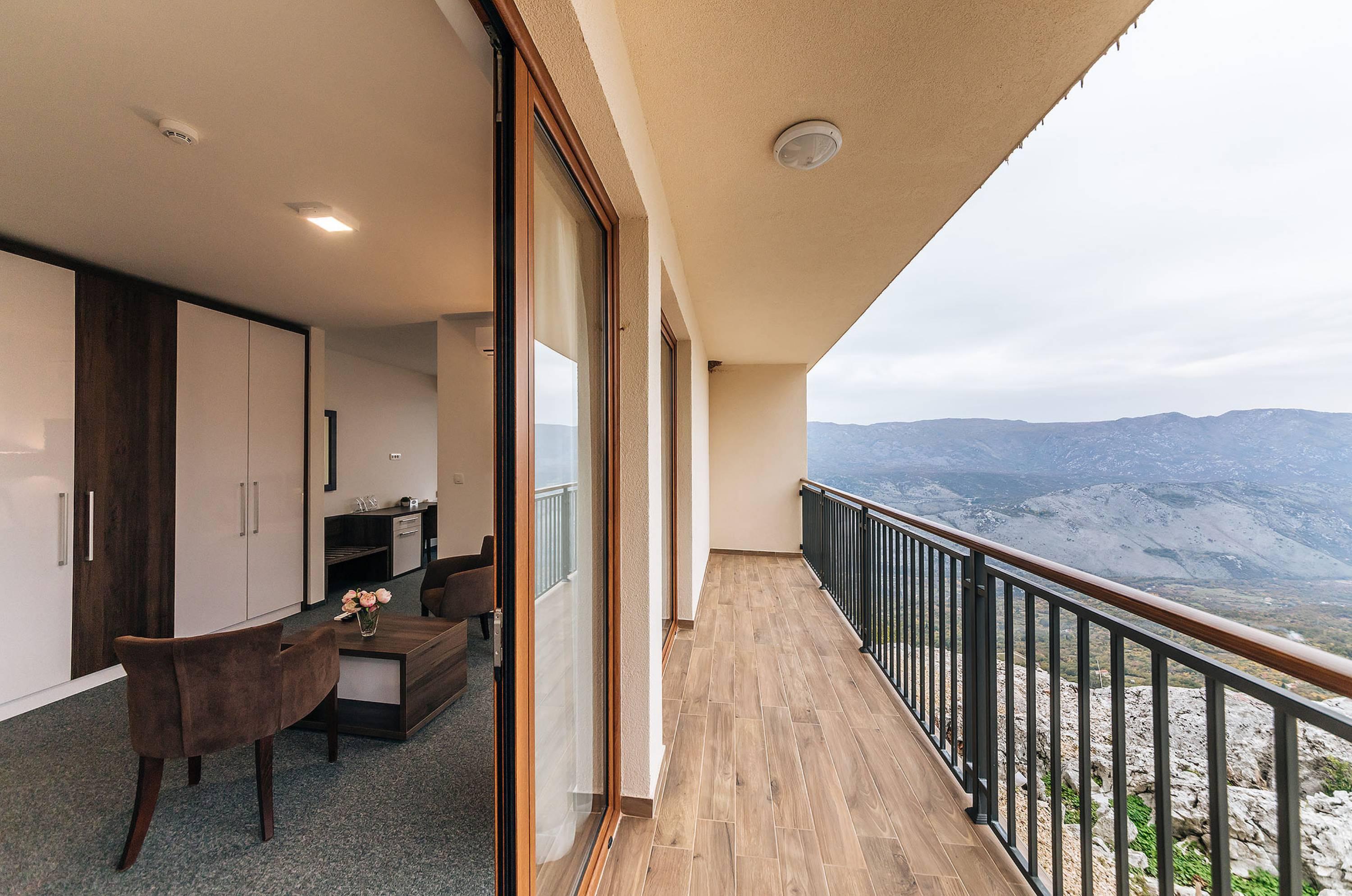 Hotel Sokoline Mandici Экстерьер фото