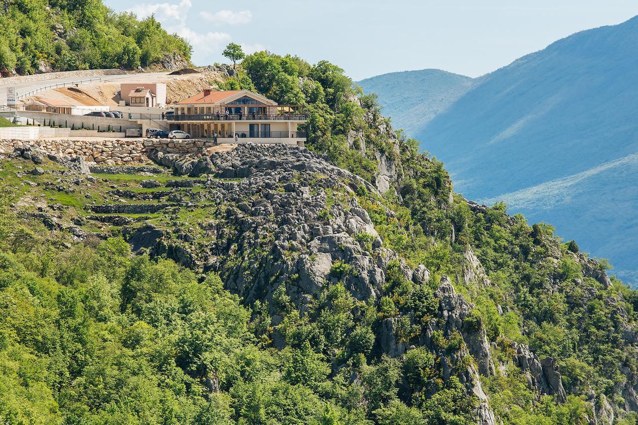 Hotel Sokoline Mandici Экстерьер фото