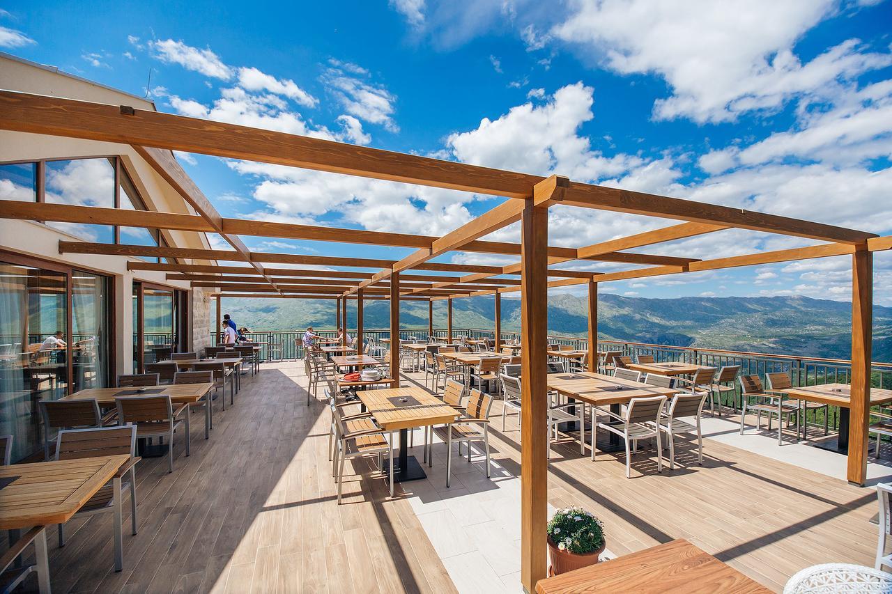 Hotel Sokoline Mandici Экстерьер фото