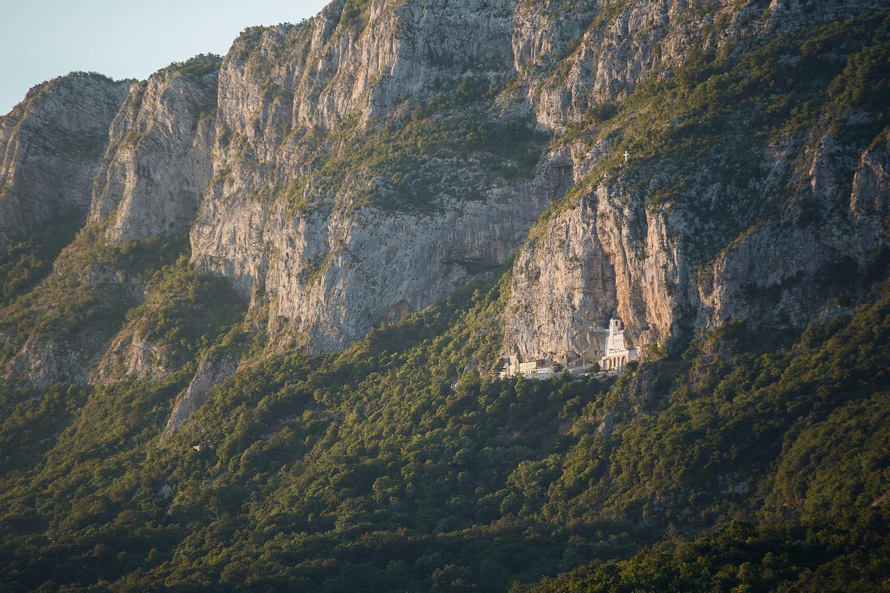 Hotel Sokoline Mandici Экстерьер фото